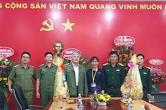 Hình ảnh các đơn vị đến thăm và chúc mừng Nhà trường nhân dịp ngày Nhà giáo Việt Nam 20-11-2020.