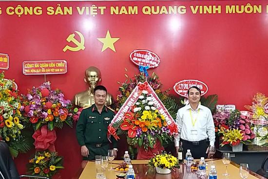 Hình ảnh các đơn vị đến thăm và chúc mừng Nhà trường nhân dịp ngày Nhà giáo Việt Nam 20-11-2020.