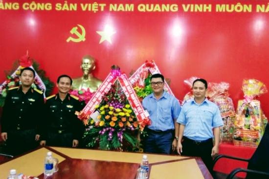 Hình ảnh các đơn vị đến thăm và chúc mừng Nhà trường nhân ngày Hiến chương Nhà giáo 20/11/2018