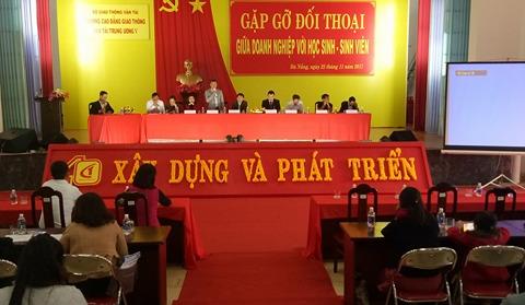 GẶP GỠ, ĐỐI THOẠI GIỮA DOANH NGHIỆP VỚI HỌC SINH - SINH VIÊN  TRƯỜNG CAO ĐẲNG GTVT TRUNG ƯƠNG V