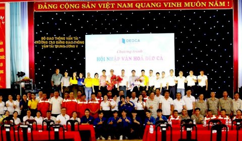 Công ty cổ phần Tập đoàn Đèo Cả phối hợp với Trường Cao đẳng Giao thông vận tải Trung ương V tổ chức chương trình đào tạo “Hội nhập văn hóa Đèo Cả”. 